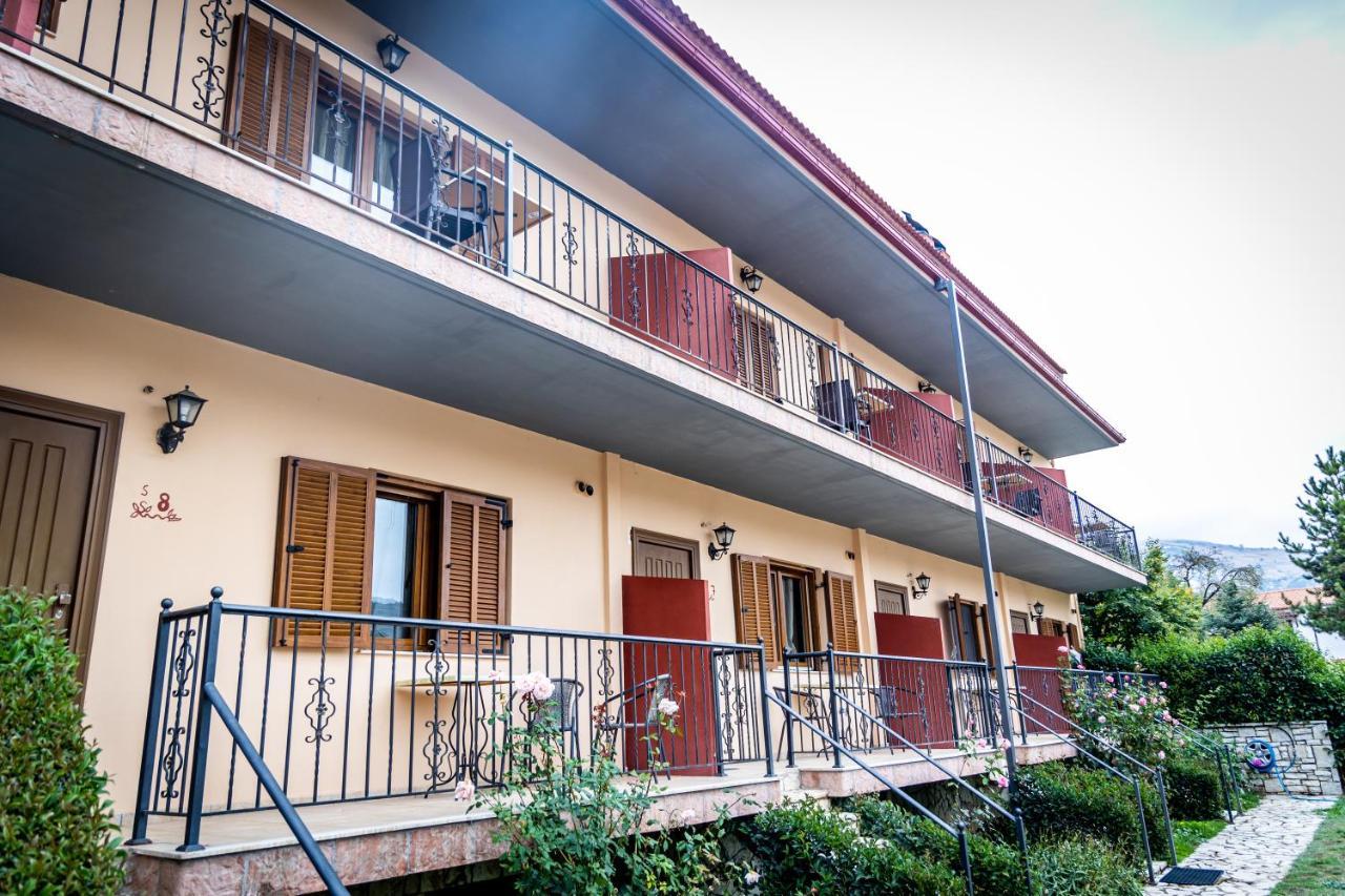 Enastron Hotel Kalavryta Exterior foto